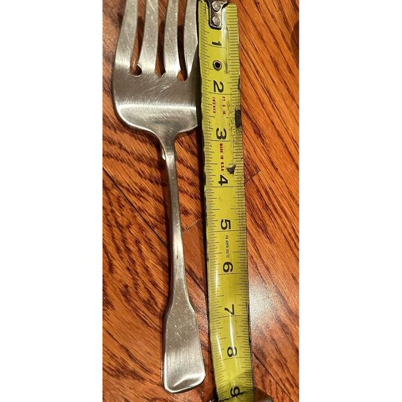 Oneida American Colonial Solid Serving Meat Fork 8 3/8" Cube Heirloom Stainless - Picture 5 of 5